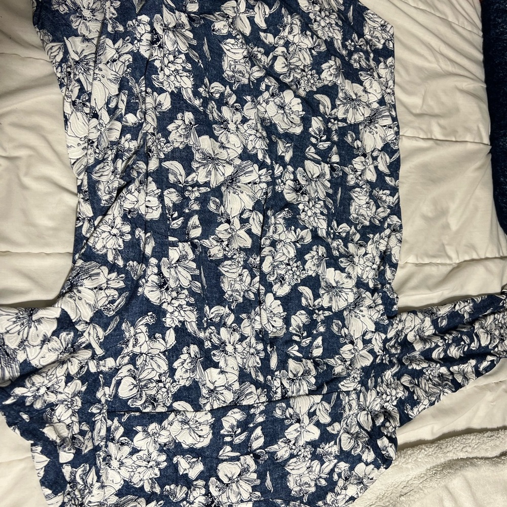 Floral Blue and White Dress shirt